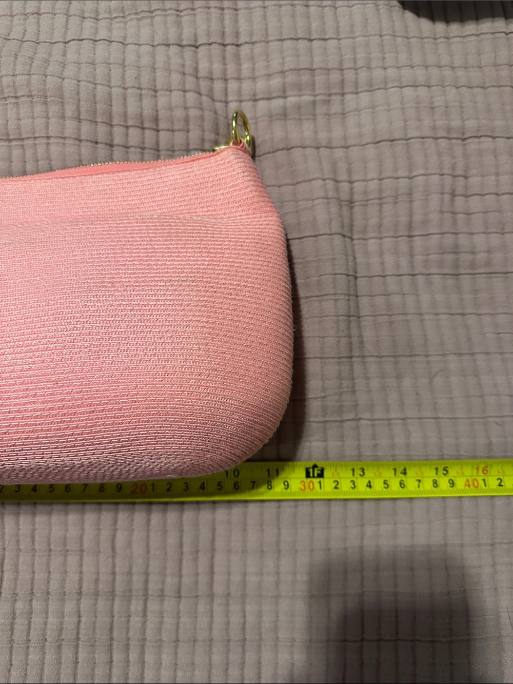 Eric Javits Pink Woven Shoulder Bag with Gold Hardware - Picture 6 of 7